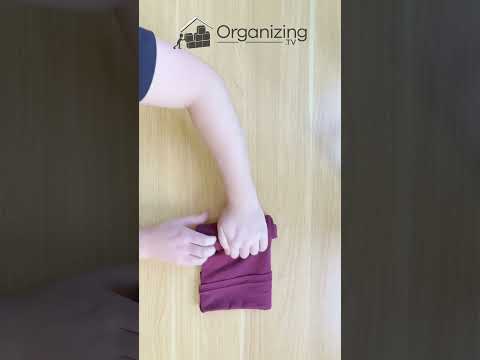 How to Fold Long-Sleeved Shirts Small