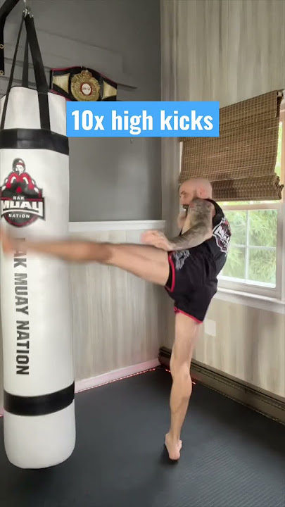 100 kick heavy bag workout for Muay Thai