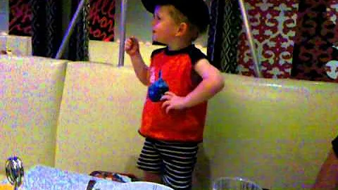 Raiden dancing in the Flamingo....