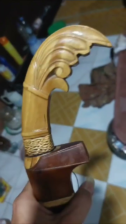 Simple but smart lock system on Parang Lais scabbard, traditional genius!