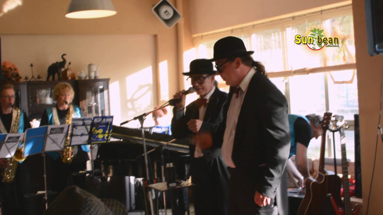 Hacki und Möppi zu Gast in der Kaffeerösterei Sunbean