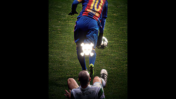 Defenders Can't Handle Him ☠️ 🔥 🐐 || #football #messi #edit