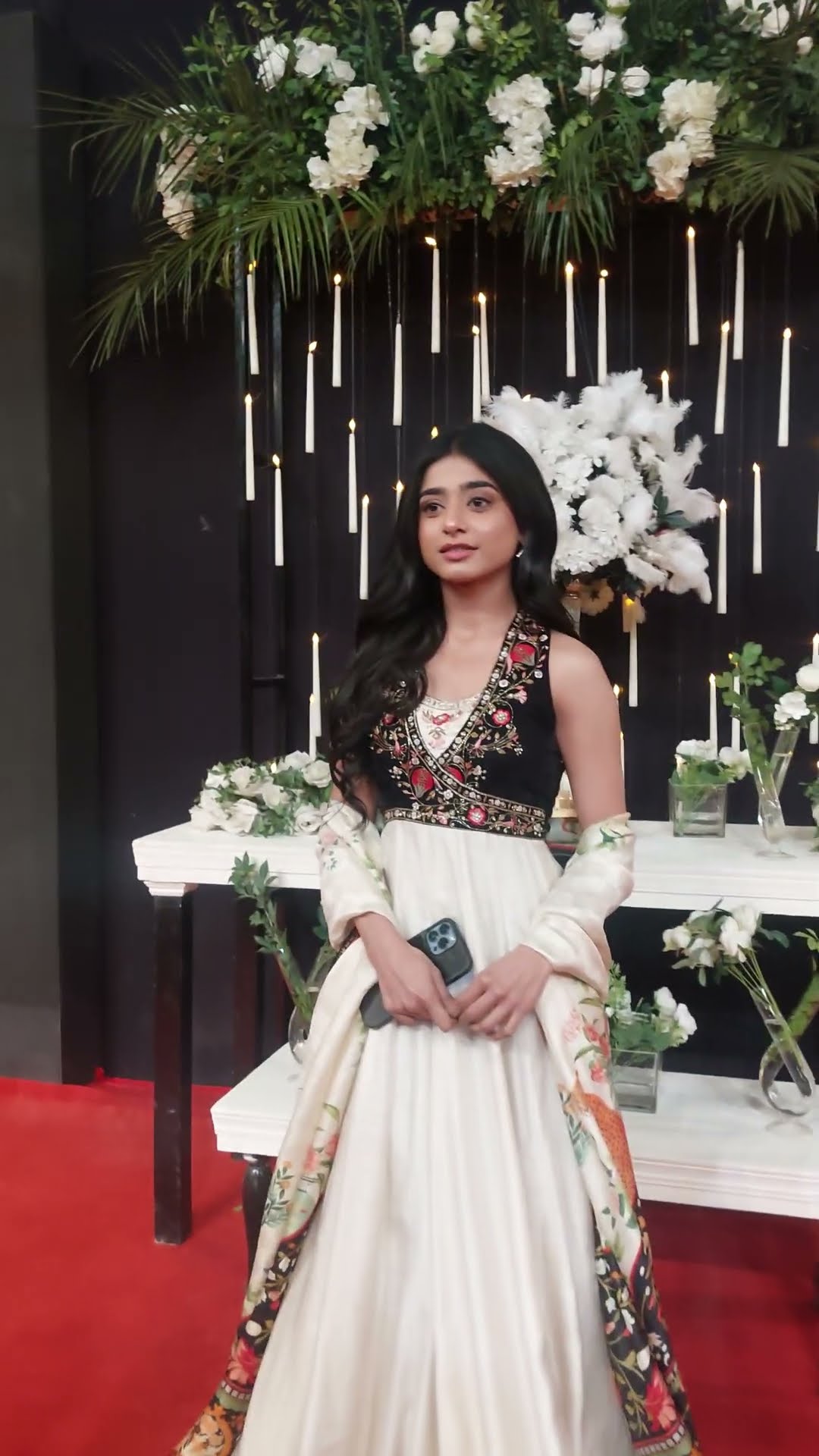 Sehar Khan At red carpet in celebration of 20 years of HUM TV magic #20YearsOfMagic