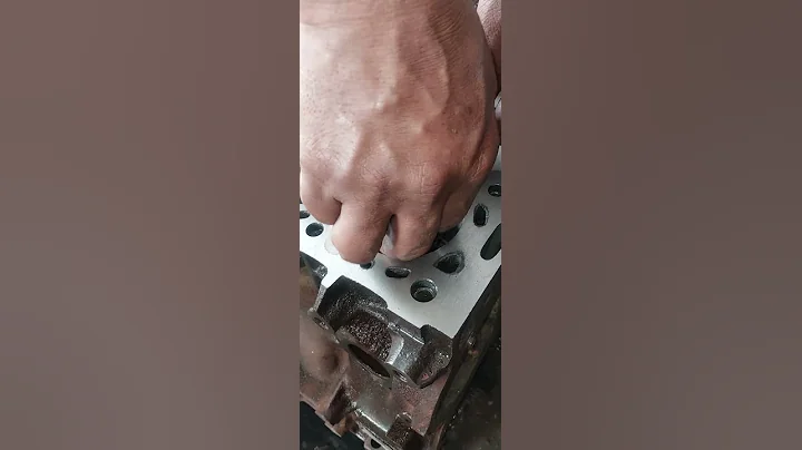 Engine Pistons Clearance Check Cylinder Sleeves J.C.B ENGINE REPAIR WORKSHOP #cylinderhead