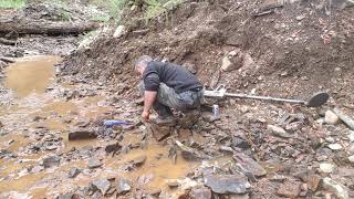 Finding three gold nuggets in 1 hole :-)
