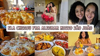 Thumbnail for Gabi veio nos visitar| noite de quadrilha junina | fiz pão mandi | churrasco| pé de moleque
