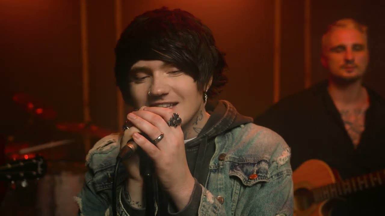 DRAG ME OUT Bullets In My Teeth Acordes Chordify