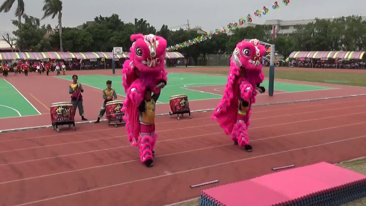 祥獅獻瑞 世淵鼓道醒獅團