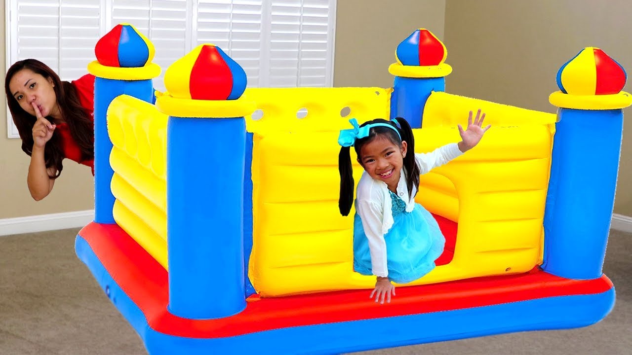 Juega Castillo | Inflatable Castle BOUNCER | Pretend Play - YouTube