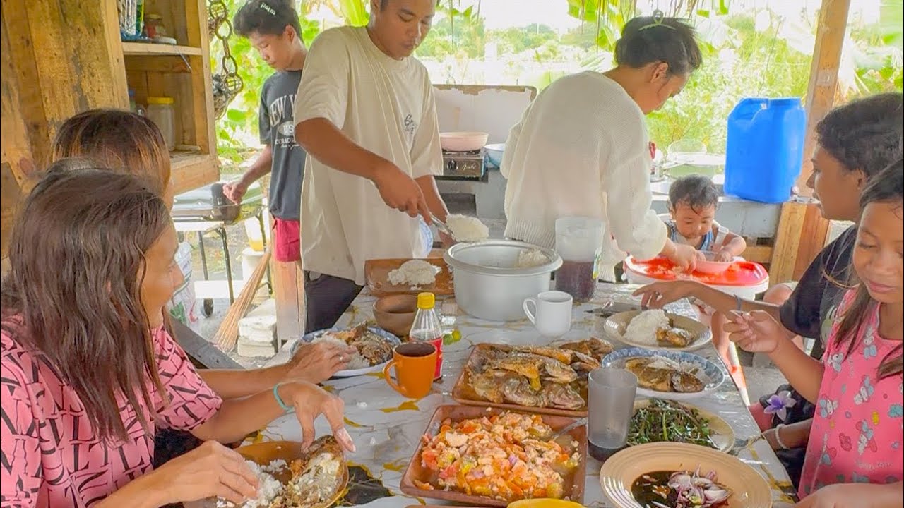 Simpleng pananghalian sa bukid | 