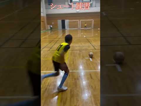 ちょっと遠めからのシュート練習 サッカー シュート練習 Youtube