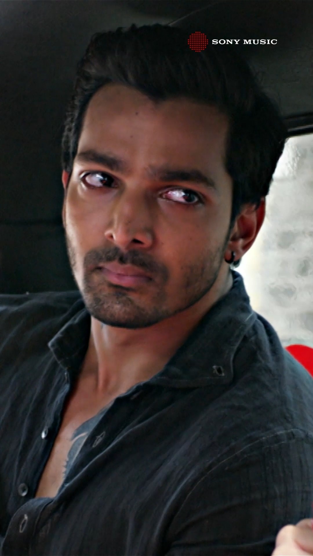 When Arijit Singh's voice makes your heart melt… ❤️ #terachera #sanamterikasam #harshwardhanrane