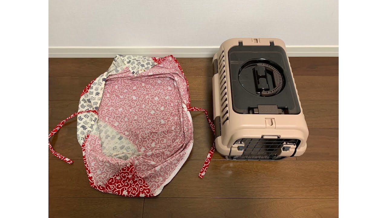 キャリーケースカバー（ミントグリーン色地にお煎餅ねこ柄） | おー