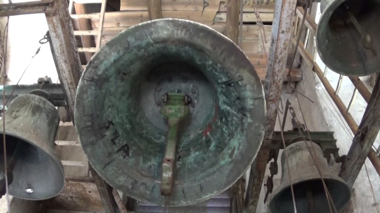 Makó (H) - A Belvárosi Szent István templom történelmi nagyharangja - 1. hívogatás