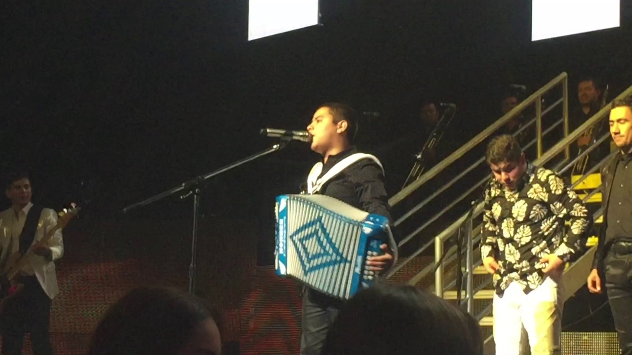 ALFREDO OLIVAS Y TITO TORBELLINO JR. EL SEñOR DE LA MILISIA YouTube