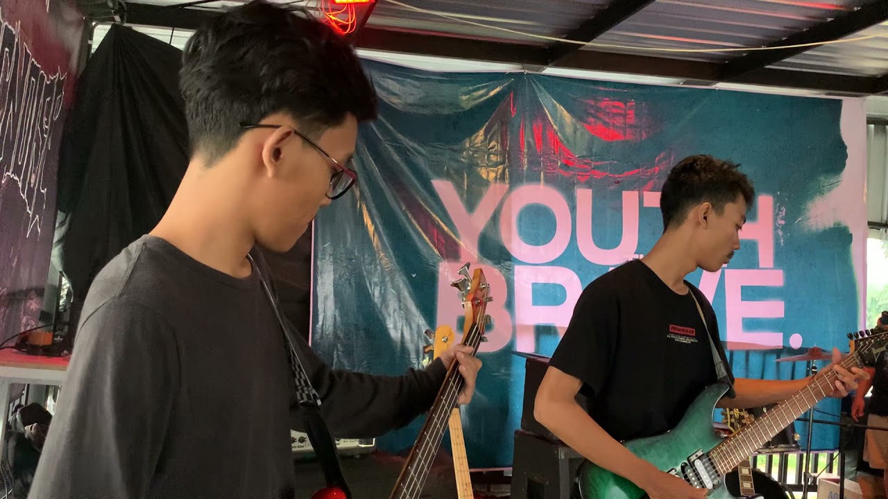 Neck Deep motion sickness (live cover SECOND SON) YouTube