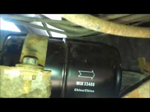 Changing The Fuel Filter On A Jeep Wrangler (91 YJ)