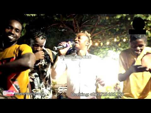 Mzee Wa Ngenga Na Bendi Yake Live Wakijimwaga Na SAMAKI PONO