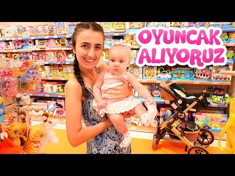 Anne Vlog - Sevcan Derin'e yeni oyuncak alıyor! Bebek bakma oyunları