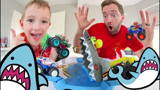 Father & Son PLAY MECHA SHARK FACE OFF! /Hot Wheels Monster Trucks!