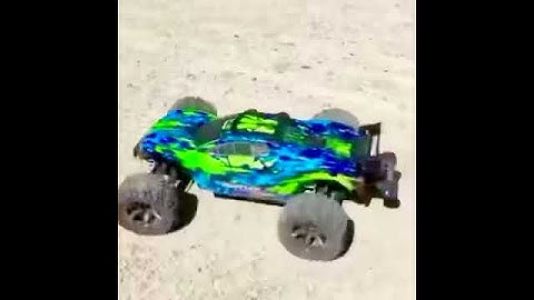 Traxxas rustler 4x4 vxl