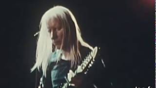 Watch Johnny Winter Rollin And Tumblin Live video