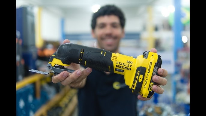 Herramienta multifunción oscilante Brushless equipada con luz LED y  accesorios Stanley