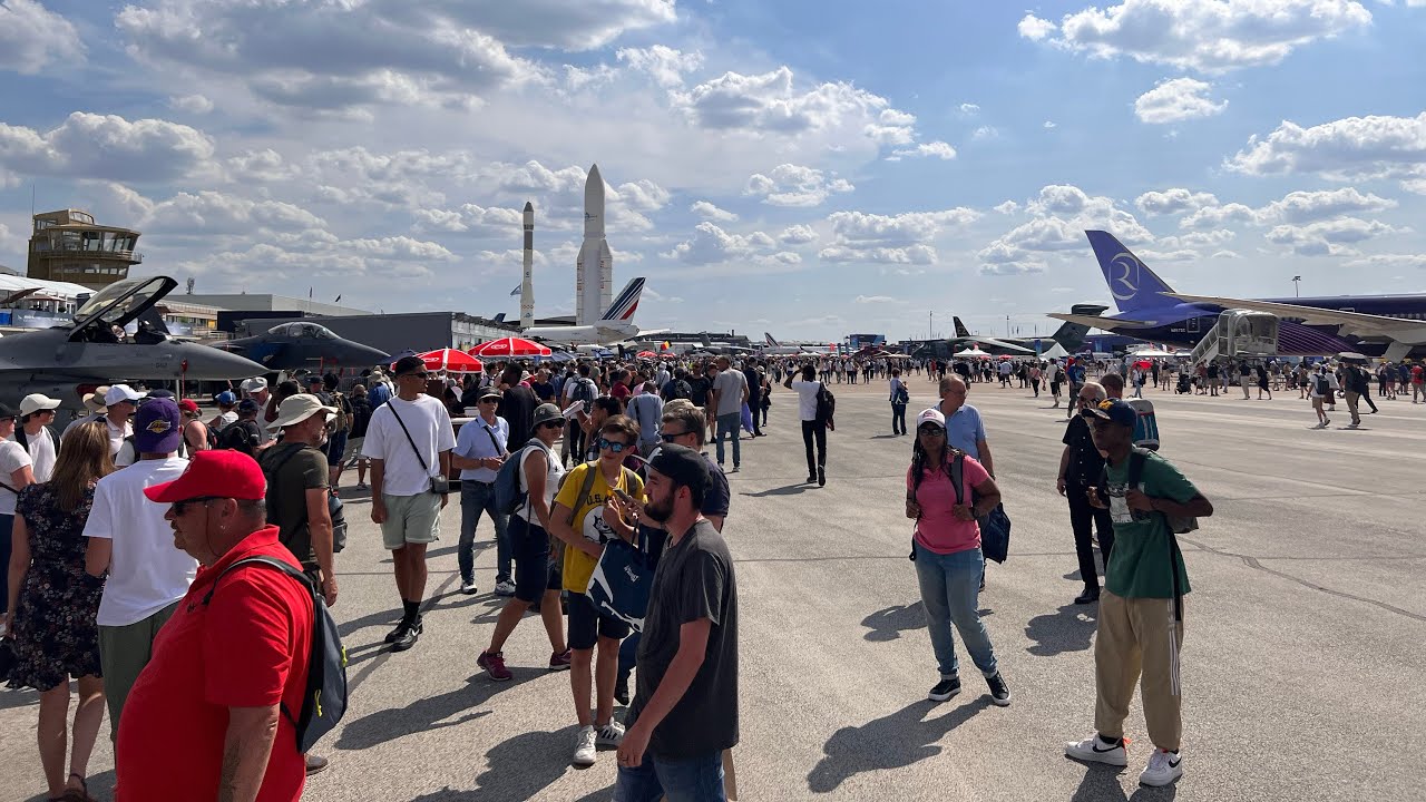 First time at the Paris Air Show “Salon du Bourget” 🇫🇷✈️🛩️🚀🚁 (June 2023)