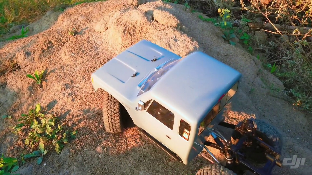 Enduro sendero. Stock reedy 16t 5 slot motor. Hobbywing quick run