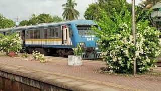 S class train 🚄 RAILWAY SRI LANKA COLOMBO   🚆🚂 #trending  #luxurytrain #mtrain #srilankatrain