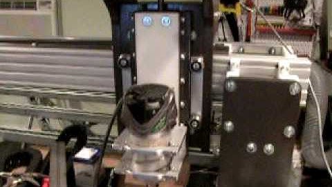 4x4 Hybrid CNC Router - second test of z axis