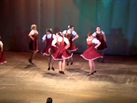 Танец в роще калина