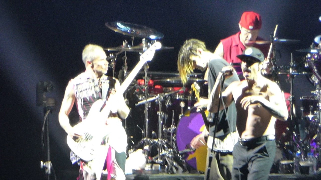 Red Hot Chili Peppers Suck My Kiss LIVE San Antonio TX. 1/5/17 YouTube