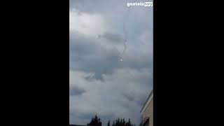 La extraña bola de fuego sobre el cielo de Vitoria