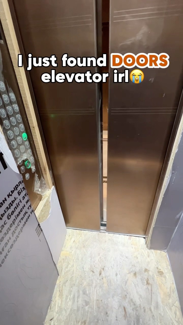 Roblox Doors LIFT in real life?? #roblox #robloxshorts