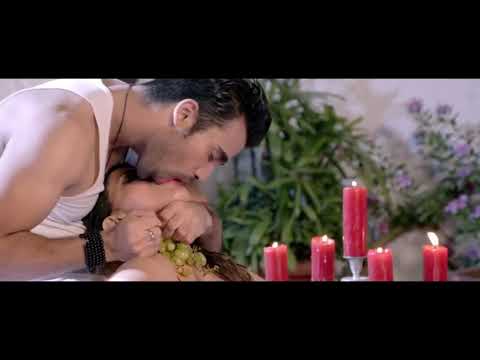 Haseena | Inaayat Sharma -Hot Kiss -Slow edit