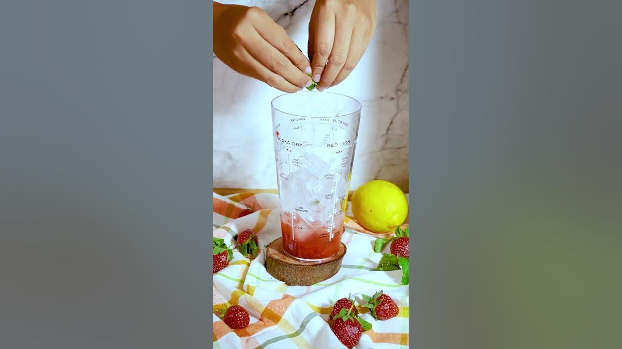 Resep Strawberry Lemonade, Seger Banget, Kayak Minuman Kafe