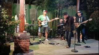 Ahir Rasa Ini - Samsons ( Cover ) 12 Music Live Waroeng  Djoglo