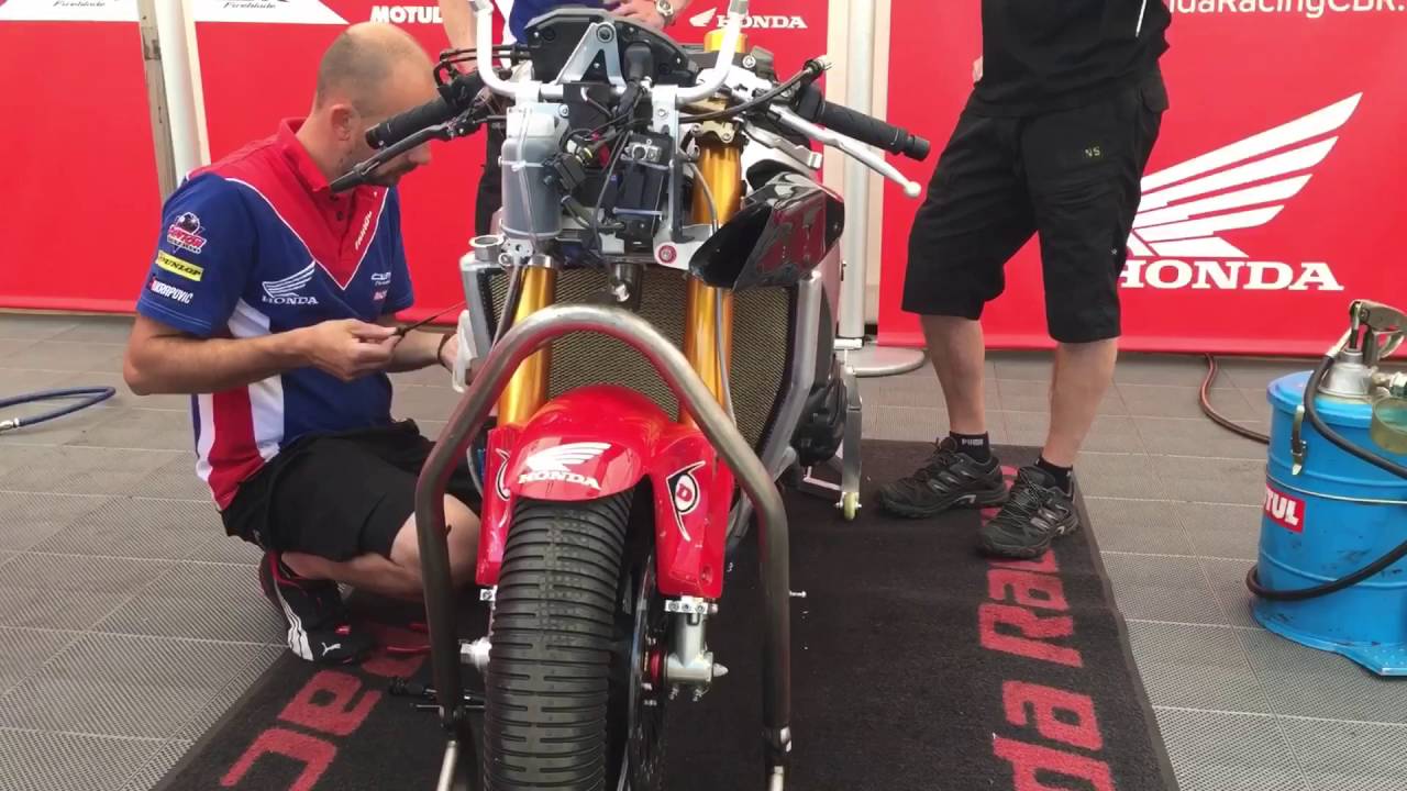 Isle Of Man TT 2016 IOM ( PRACTISE WEEK ) 1080p FULL HD