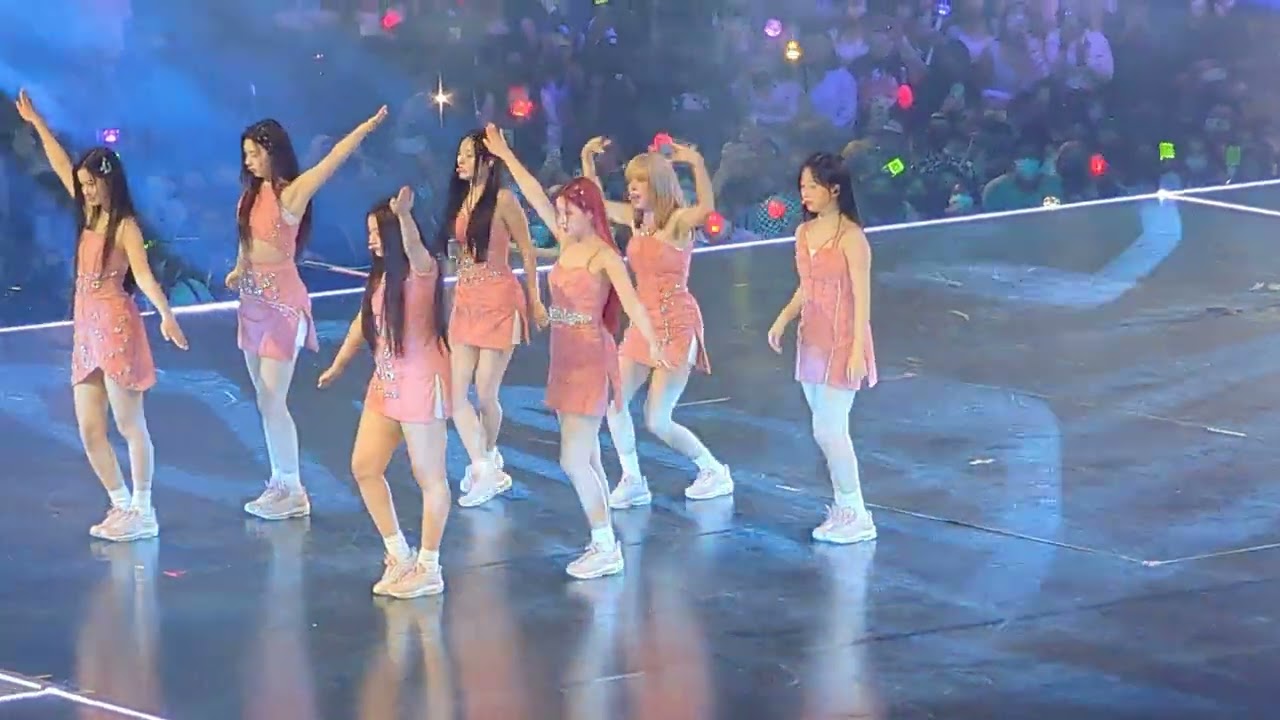 20220821 KCON LA Concert Day 2 - NMIXX O.O Fancam 4K