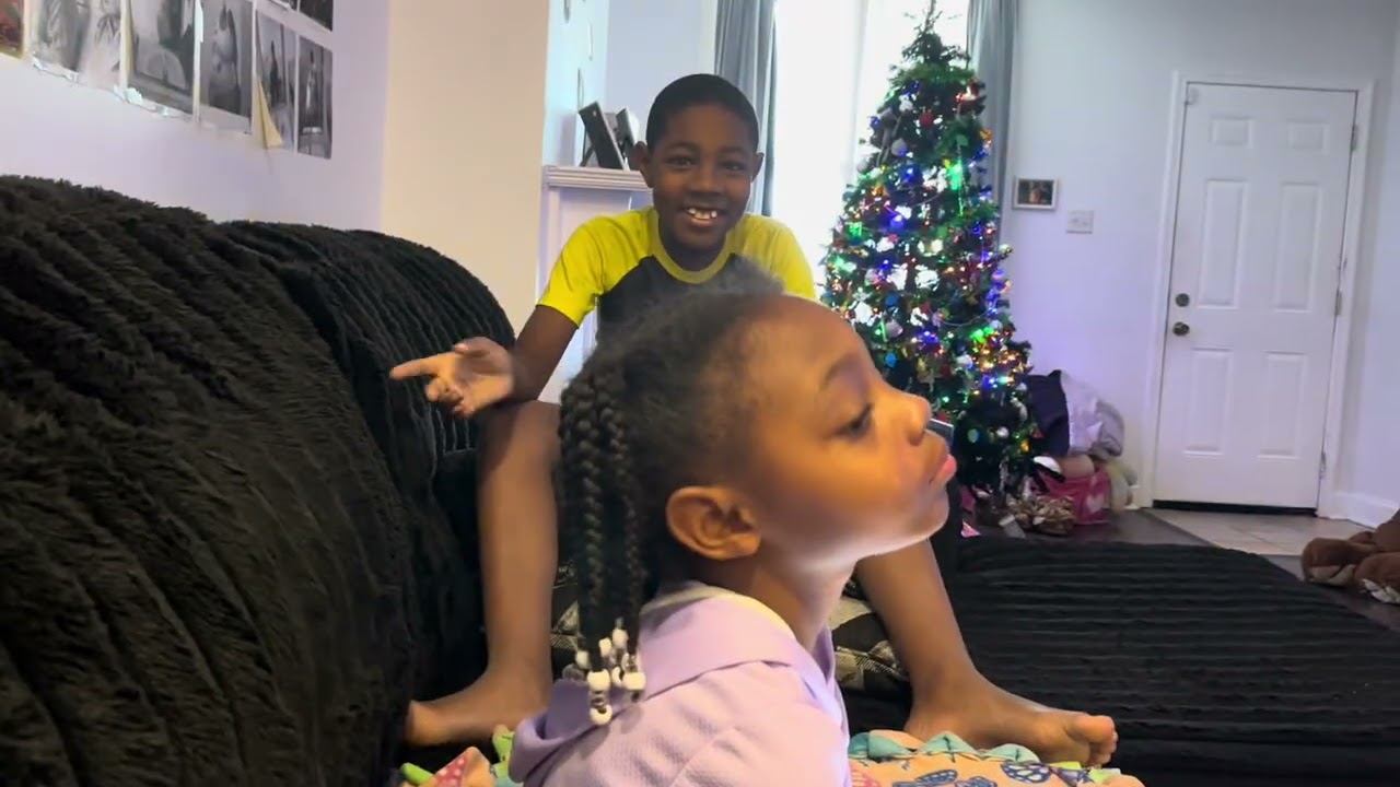Game/challengeYES & NO continue to subscribe to our channel like our channel videos we love y’all 🥲😘
