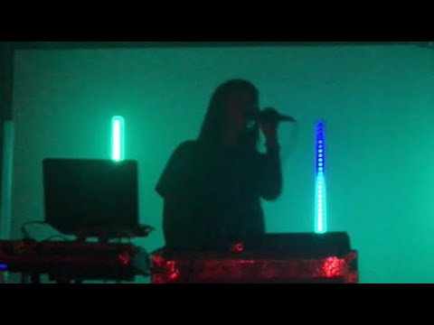 PASTEL GHOST - got to perform Habits live with Mr.Kitty last night 💖💖💖