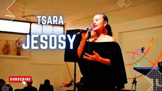 MARINNA LEMARY(ARNAAH) -TSARA JESOSY