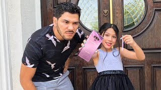 I TOOK MY DADS CREDIT CARD TO BUY THE NEW SAMSUNG GALAXY NOTE9 PRANK ON DAD  | Familia Diamond