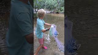 How to throw a cast net for kids #fishing #nature #kidsoutside #kidsoutdoors #natureplay