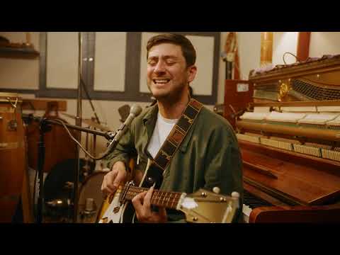 Joey Dosik — I've Been Trying (Curtis Mayfield Cover)