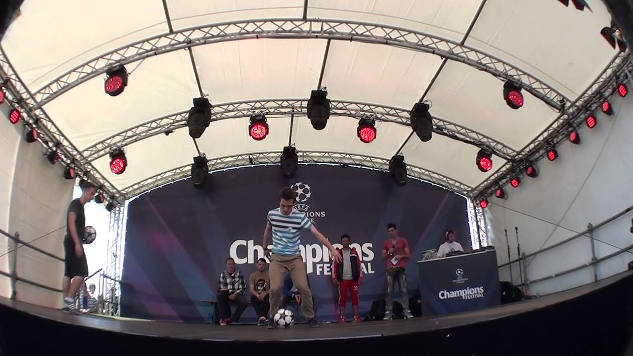 Luki vs Gautier - F3 World Tour London - Round One - YouTube