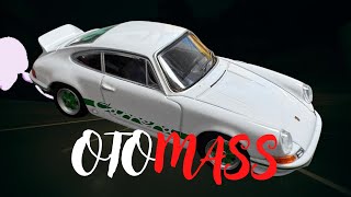 Mini GT Porsche 911 Carrera RS 2 7 Grandprix Wihte Green Livery