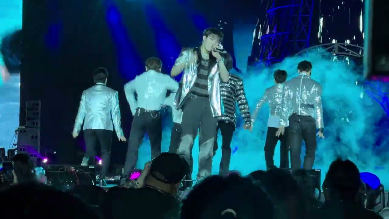 4K ‘Silver Light’ Ateez (에이티즈) Towards The Light: Will to Power in LA 7/20/24