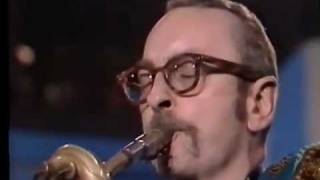 Pepper Adams, Baritone Sax, 'Once Around', Thad Jones & Mel Lewis, Jazz Festival, Montreux 1974